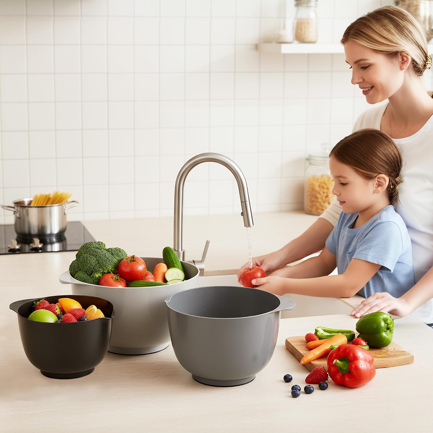 1785632611 grey 4pc bpa free plastic mixing bowl set review 3.5qt microwave safe.jpg