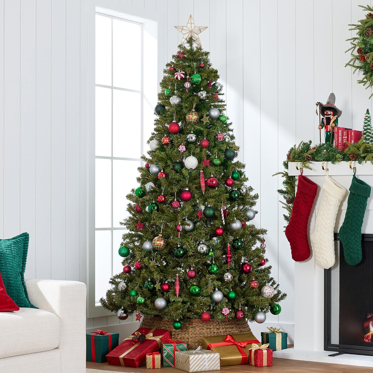 Review: BCP 7.5ft Premium Unlit Spruce Christmas Tree – Easy Assembly, Dense, Realistic - Image 3