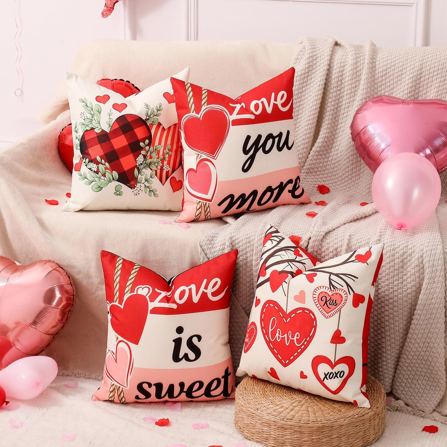 Multiwins Valentine Decor Kit: 4 Reversible Pillow Covers, Balloons & Stickers. - Image 8