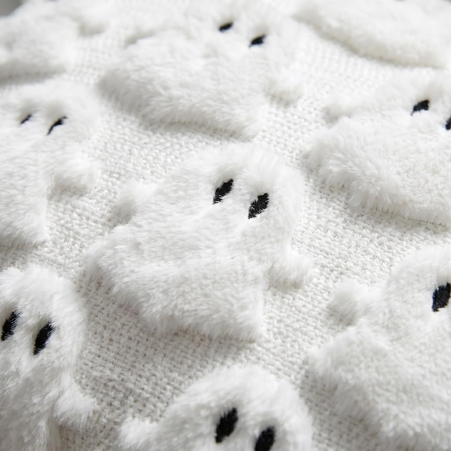 18x18 White Faux Fur Halloween Ghost Pillow Covers (Set of 2) - Image 5