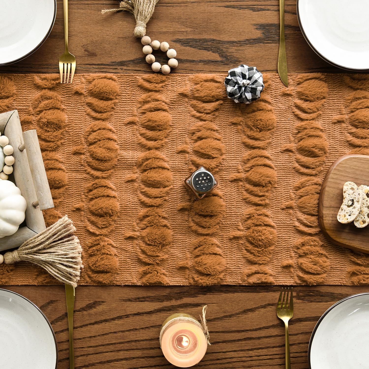 Review: Soft Caramel Faux Fur Pumpkin Fall Table Runner - Image 2