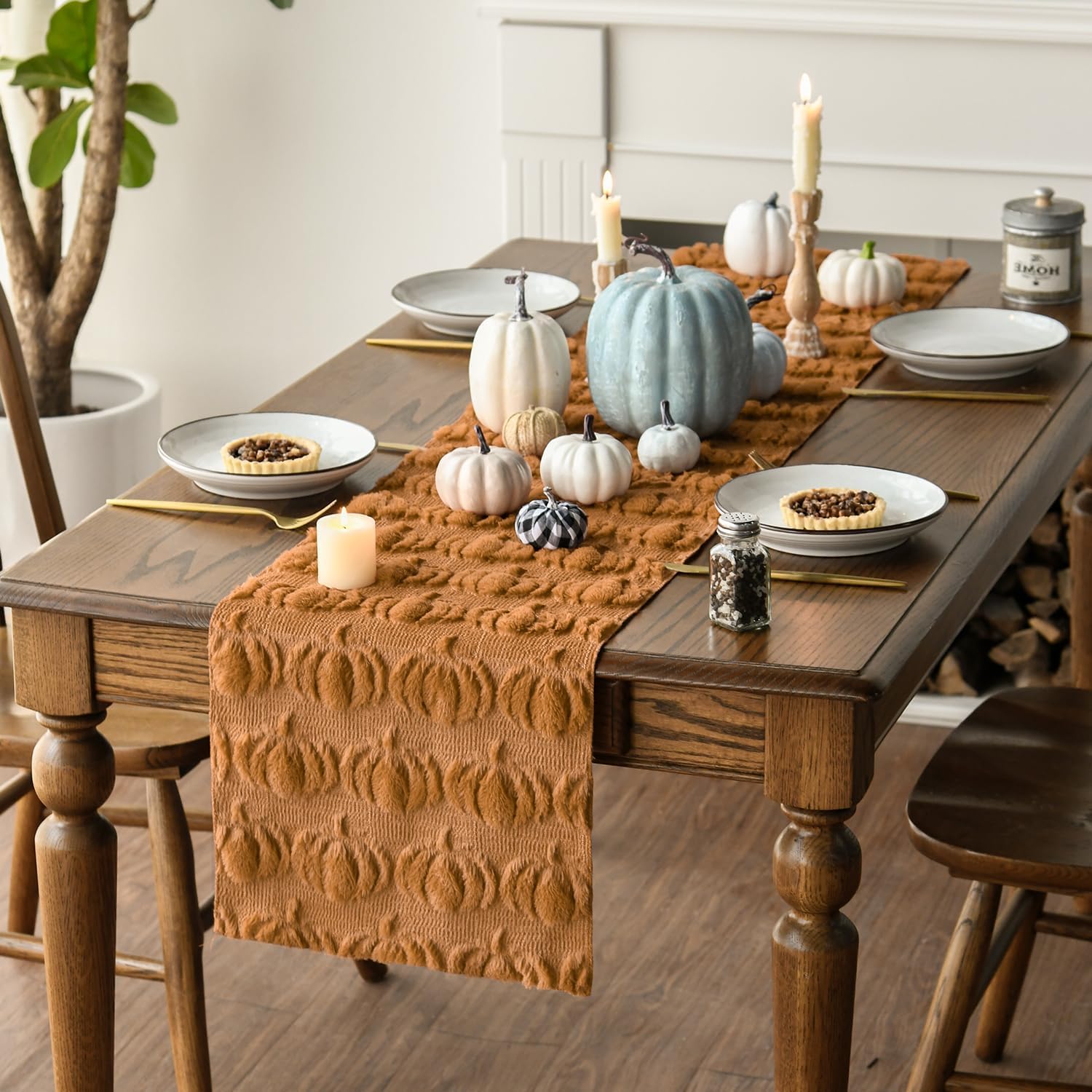 Review: Soft Caramel Faux Fur Pumpkin Fall Table Runner - Image 3