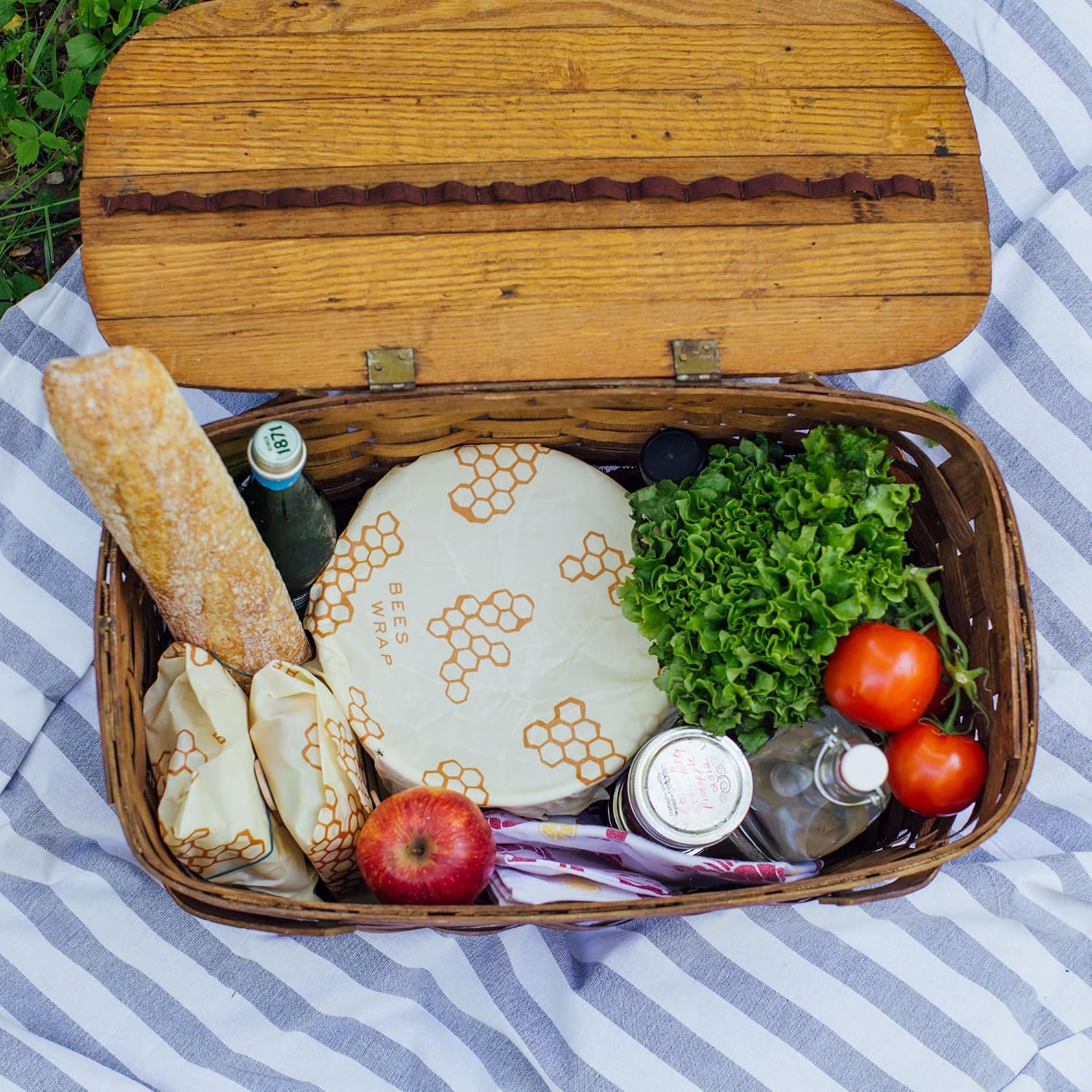 Bee's Wrap Review: Organic Beeswax Food Wraps 3-Pack for Plastic-Free Storage - Image 4