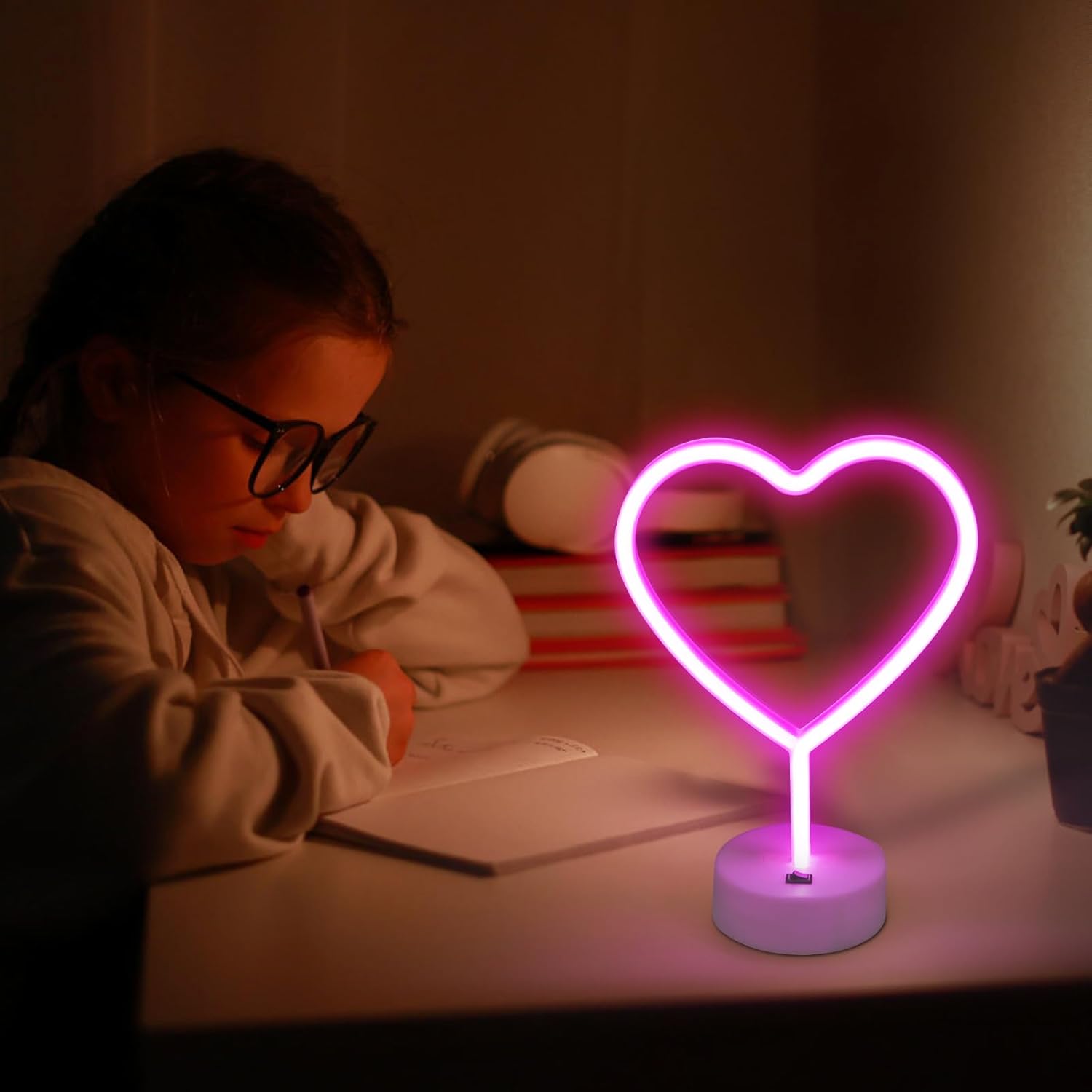 Review: 2-Pack Pink Heart Neon Lights - USB/Battery V-Day Decor - Image 4