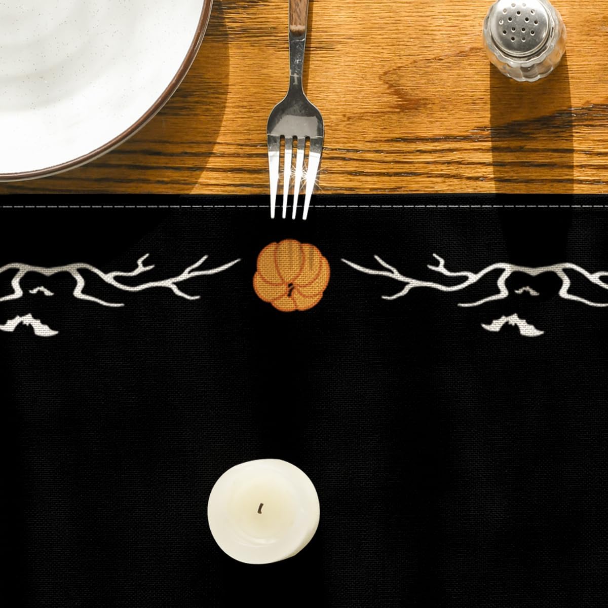 Artoid Halloween Table Runner Review: Black Jack-O'-Lantern Decor. - Image 6