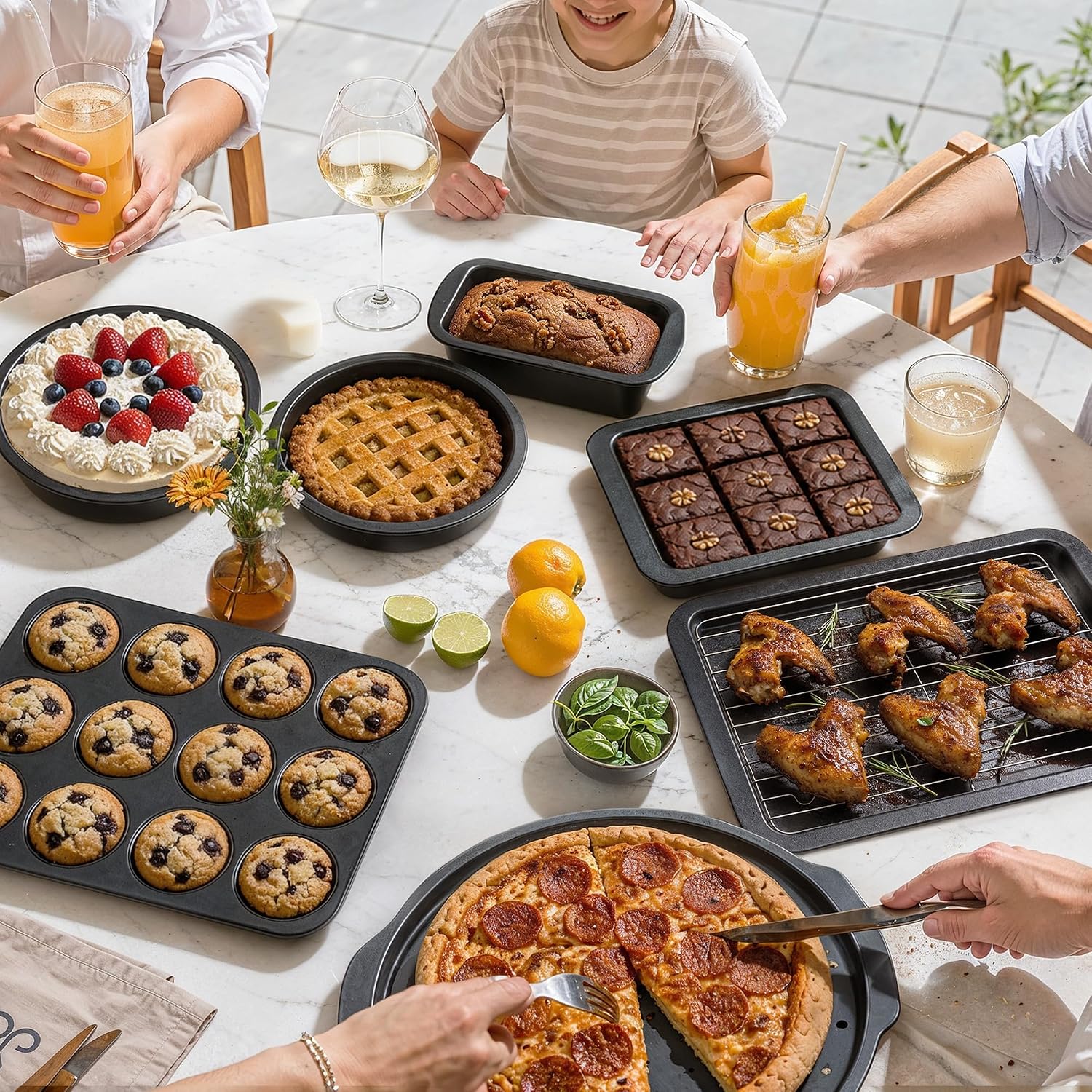 Review: 12-Pc Gray Nonstick Bakeware Set with Liners & Pans - Image 5