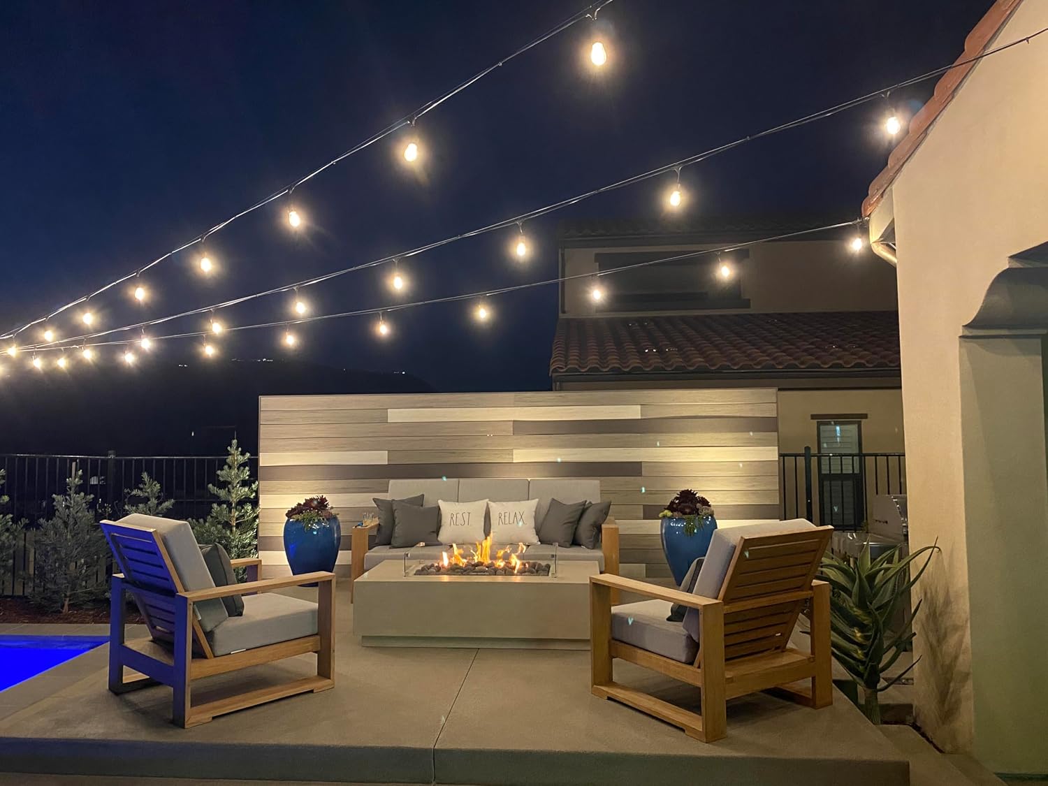 Brightech Dimmable Edison LED Patio String Lights Review - Waterproof - Image 7