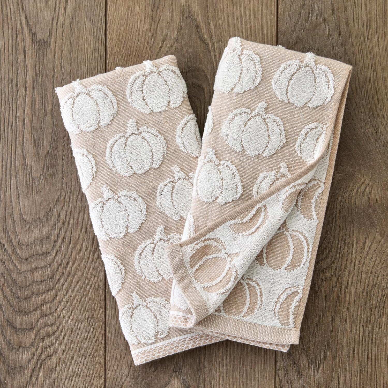 SKL Home Fall Pumpkin Hand Towels Review: Absorbent, Plush Jacquard Cotton (2pc). - Image 2