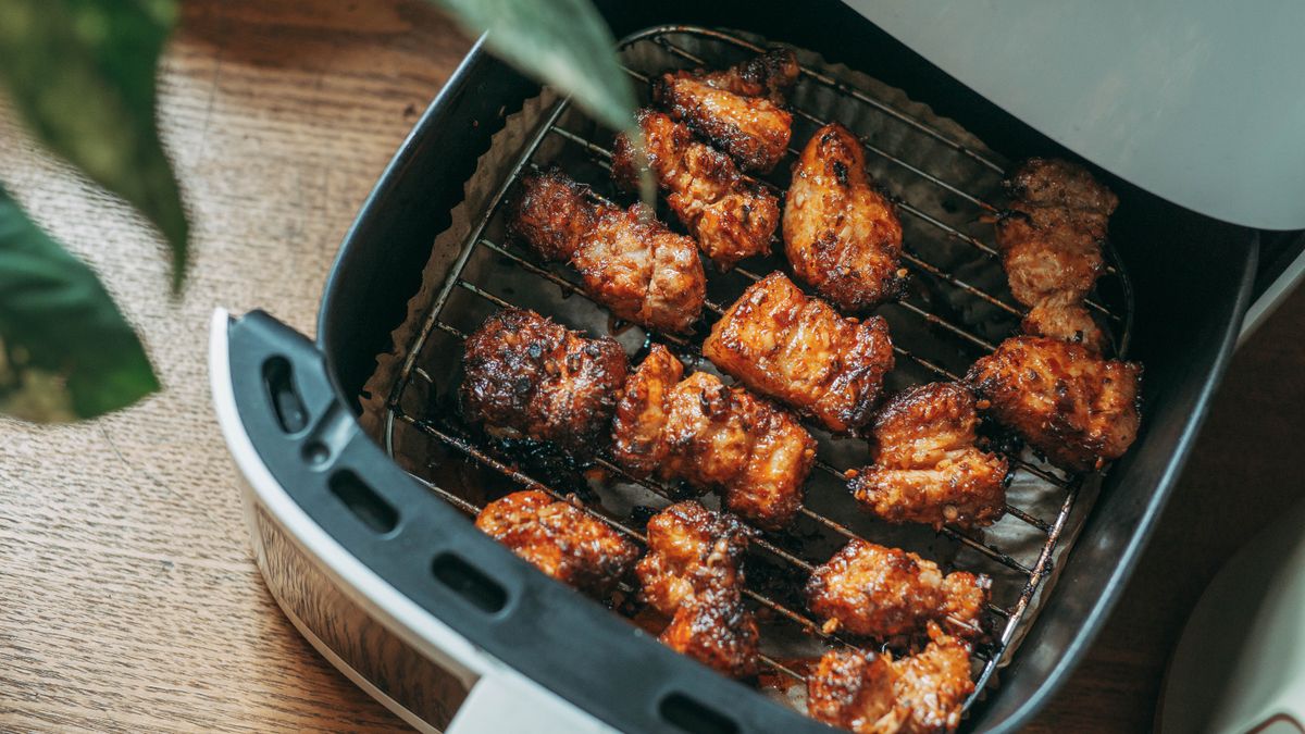 Cuisinart CompactMax 8-quart air fryer for family cooking